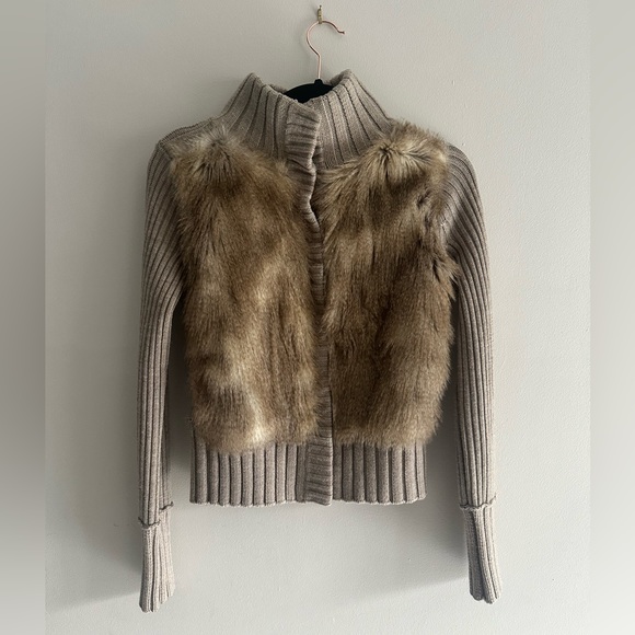 Club Monaco Camel Coloured Wool Faux Fur Knit Cardigan Size XS - Picture 3 of 7